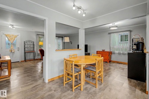 21 Maligne Drive, Devon, AB 