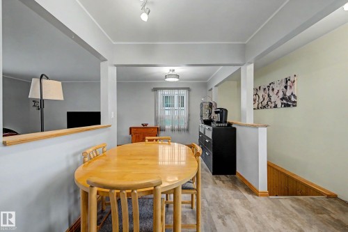 21 Maligne Drive, Devon, AB 