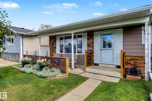 21 Maligne Drive, Devon, AB 