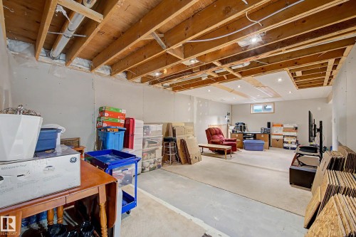 21 Maligne Drive, Devon, AB 