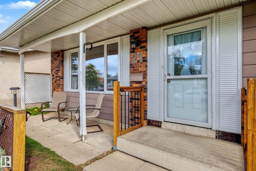 21 Maligne Drive, Devon, AB 
