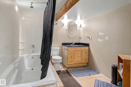 21 Maligne Drive, Devon, AB 