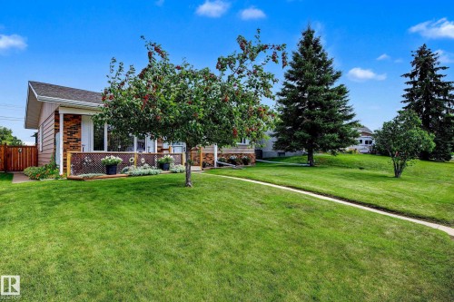 21 Maligne Drive, Devon, AB 