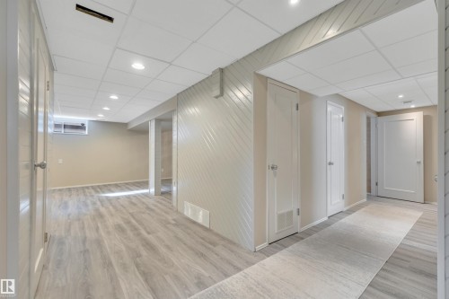 5003 143 Street Nw, Edmonton, AB 