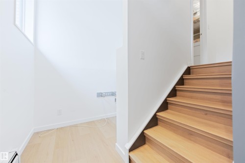 #1 10032 113 St Nw, Edmonton, AB 