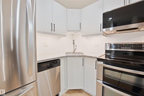 #1 10032 113 St Nw, Edmonton, AB 