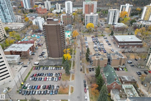 #1 10032 113 St Nw, Edmonton, AB 