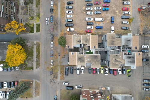 #1 10032 113 St Nw, Edmonton, AB 