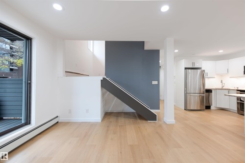 #1 10032 113 St Nw, Edmonton, AB 