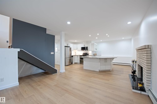 #1 10032 113 St Nw, Edmonton, AB 
