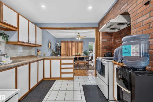 11549 82 Street Nw, Edmonton, AB 