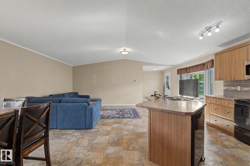 6 The Parkway Northwest, Edmonton, AB 