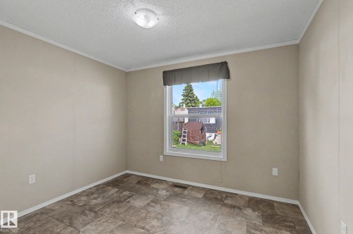 6 The Parkway Northwest, Edmonton, AB 