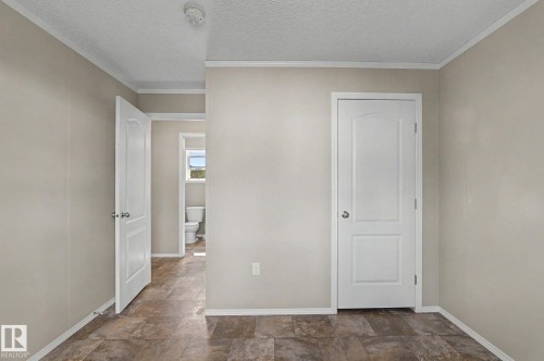 6 The Parkway Northwest, Edmonton, AB 