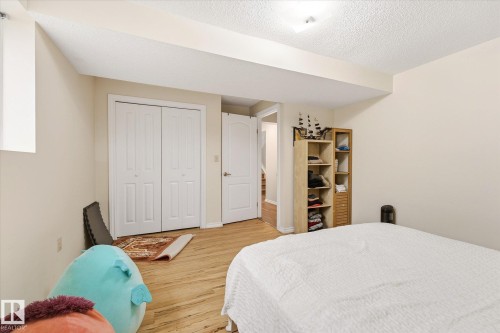 7712 187 Street Nw, Edmonton, AB 