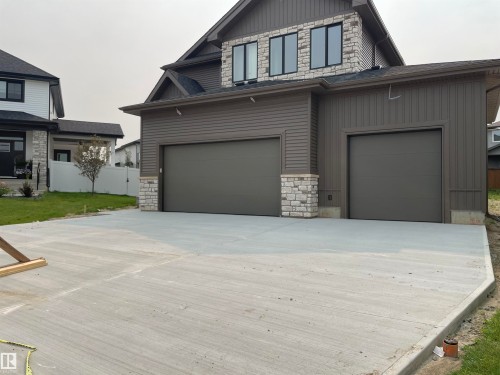 15 Darby Crescent, Spruce Grove, AB - Outdoor
