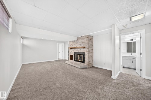 9426 150 Street Nw, Edmonton, AB 