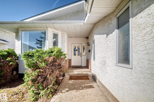 9426 150 Street Nw, Edmonton, AB 