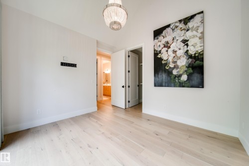 10228 130 Street Nw, Edmonton, AB 