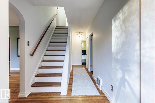 11704 110A Avenue Nw, Edmonton, AB 
