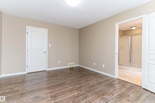 8218 Shaske Place Nw, Edmonton, AB 