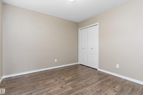 8218 Shaske Place Nw, Edmonton, AB 
