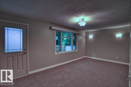 10026 87 Avenue Nw, Edmonton, AB - Indoor Photo Showing Other Room