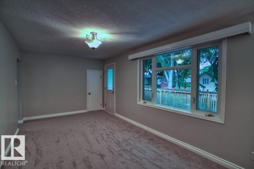 10026 87 Avenue Nw, Edmonton, AB - Indoor Photo Showing Other Room