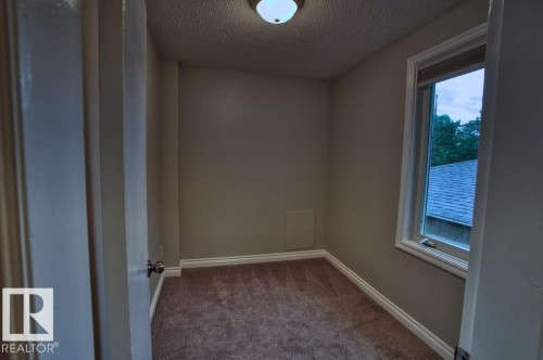 10026 87 Avenue Nw, Edmonton, AB - Indoor Photo Showing Other Room