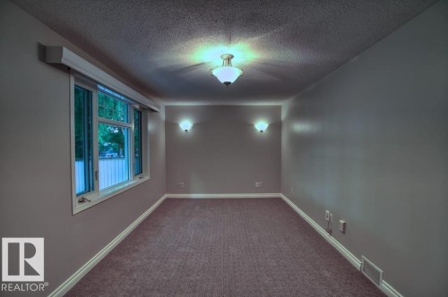 10026 87 Avenue Nw, Edmonton, AB - Indoor Photo Showing Other Room