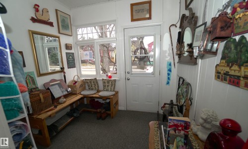 10026 87 Avenue Nw, Edmonton, AB - Indoor Photo Showing Other Room