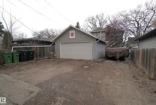 10026 87 Avenue Nw, Edmonton, AB - Outdoor