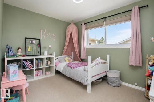 12231 55 Street Nw, Edmonton, AB - Indoor Photo Showing Bedroom