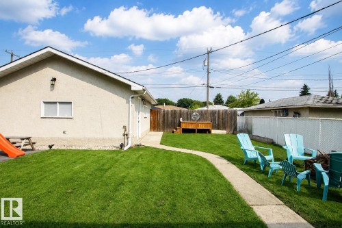 12231 55 Street Nw, Edmonton, AB - Outdoor