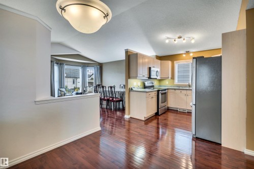 4435 152 Avenue Nw, Edmonton, AB 