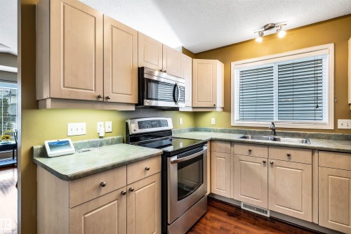 4435 152 Avenue Nw, Edmonton, AB 