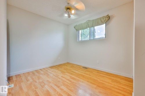 4324 70 Street Nw, Edmonton, AB 