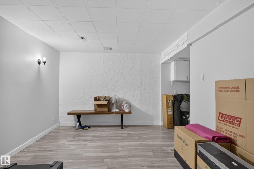 Additional content - 130 Woodstock Nw, Edmonton, AB 