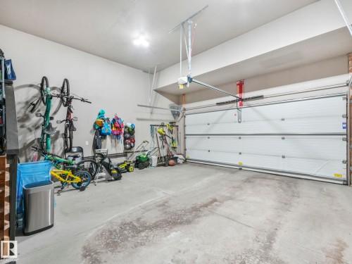 16412 12 Avenue Sw, Edmonton, AB - Indoor Photo Showing Garage