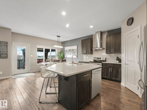 16412 12 Avenue Sw, Edmonton, AB - Indoor Photo Showing Kitchen With Upgraded Kitchen