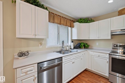 #39 11717 9B Av Nw, Edmonton, AB 