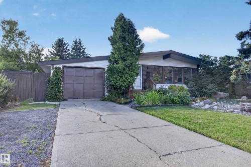 1042 PARKER Drive   Sherwood Park, AB T8A 1C6