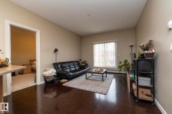 Living room - 
