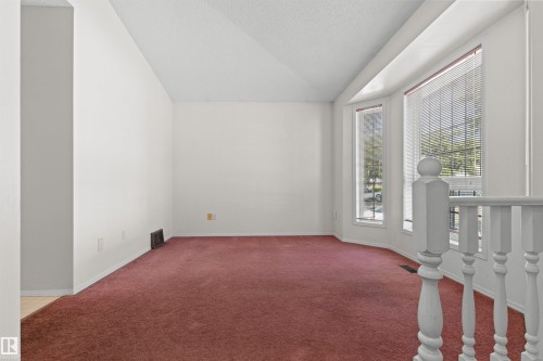 #12 3311 58 St Nw, Edmonton, AB 