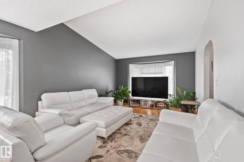 7503 190 Street Nw, Edmonton, AB 
