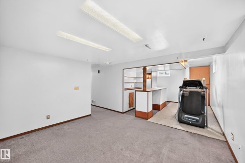 7032 81 Street Nw, Edmonton, AB 