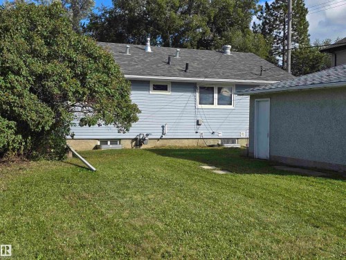7032 81 Street Nw, Edmonton, AB 