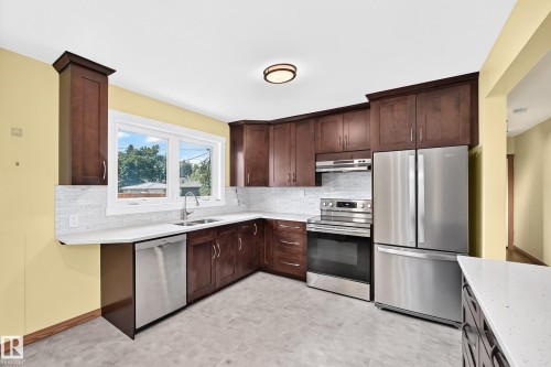 7032 81 Street Nw, Edmonton, AB 
