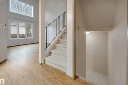 7557 188 Street Nw, Edmonton, AB 