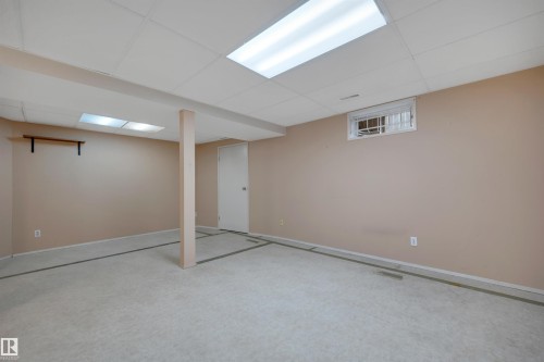 7557 188 Street Nw, Edmonton, AB 